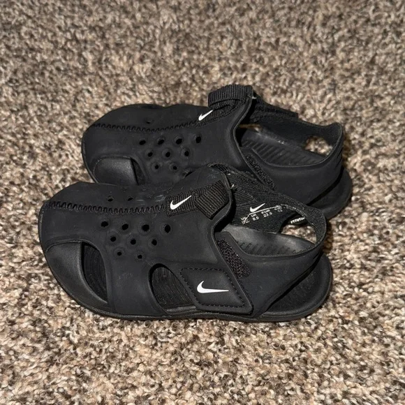 Nike Kids Black Sandals size 7C - Picture 3 of 9